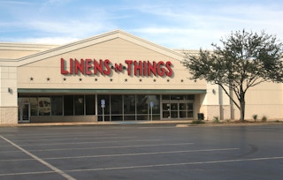 linens n things dreamstime l 7597758 1606940880 1606940880