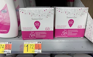 walmart summers eve on the go wipes shelf 2020 1601481876 1601481876