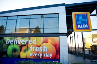 aldi storefront dreamstime 1601922167 1601922167