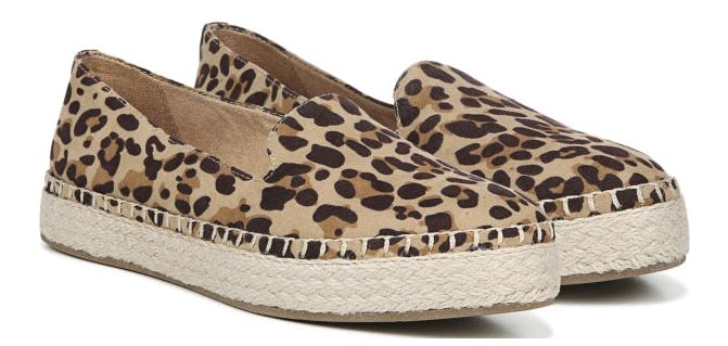 dr scholl's famous footwear