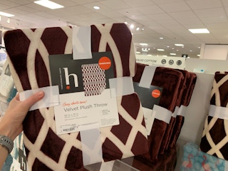 jcpenney-home-expressions-velvet-throw-blanket-black-friday-sale-2020