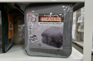 kohls-biddeford-heated-microplush-blanket-in-store-image-2020