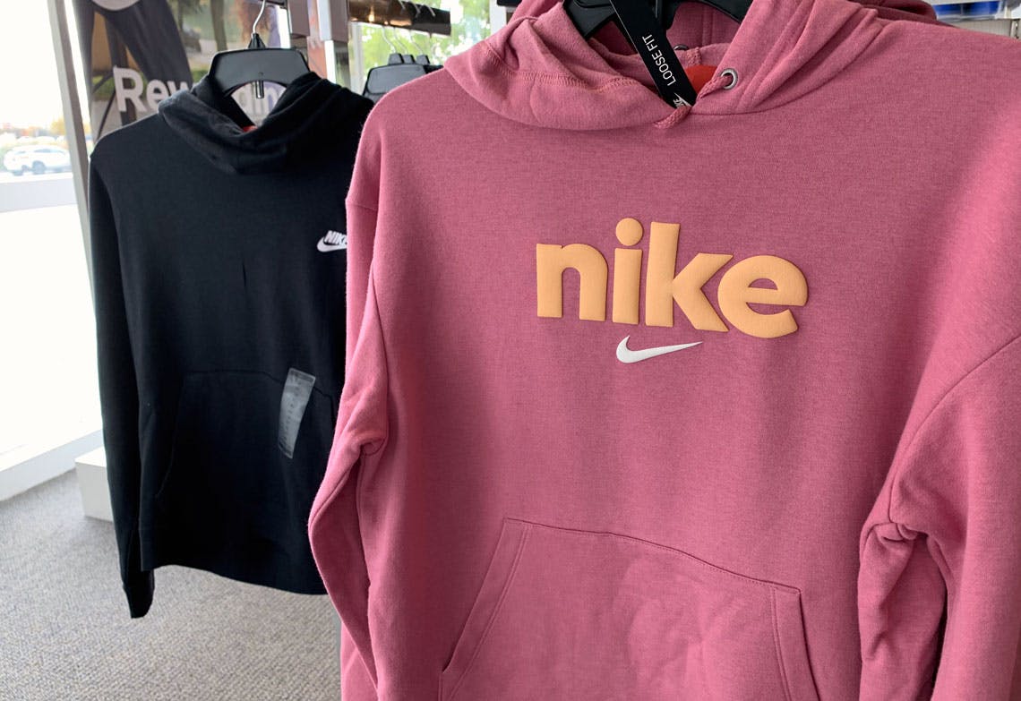 deals on nike