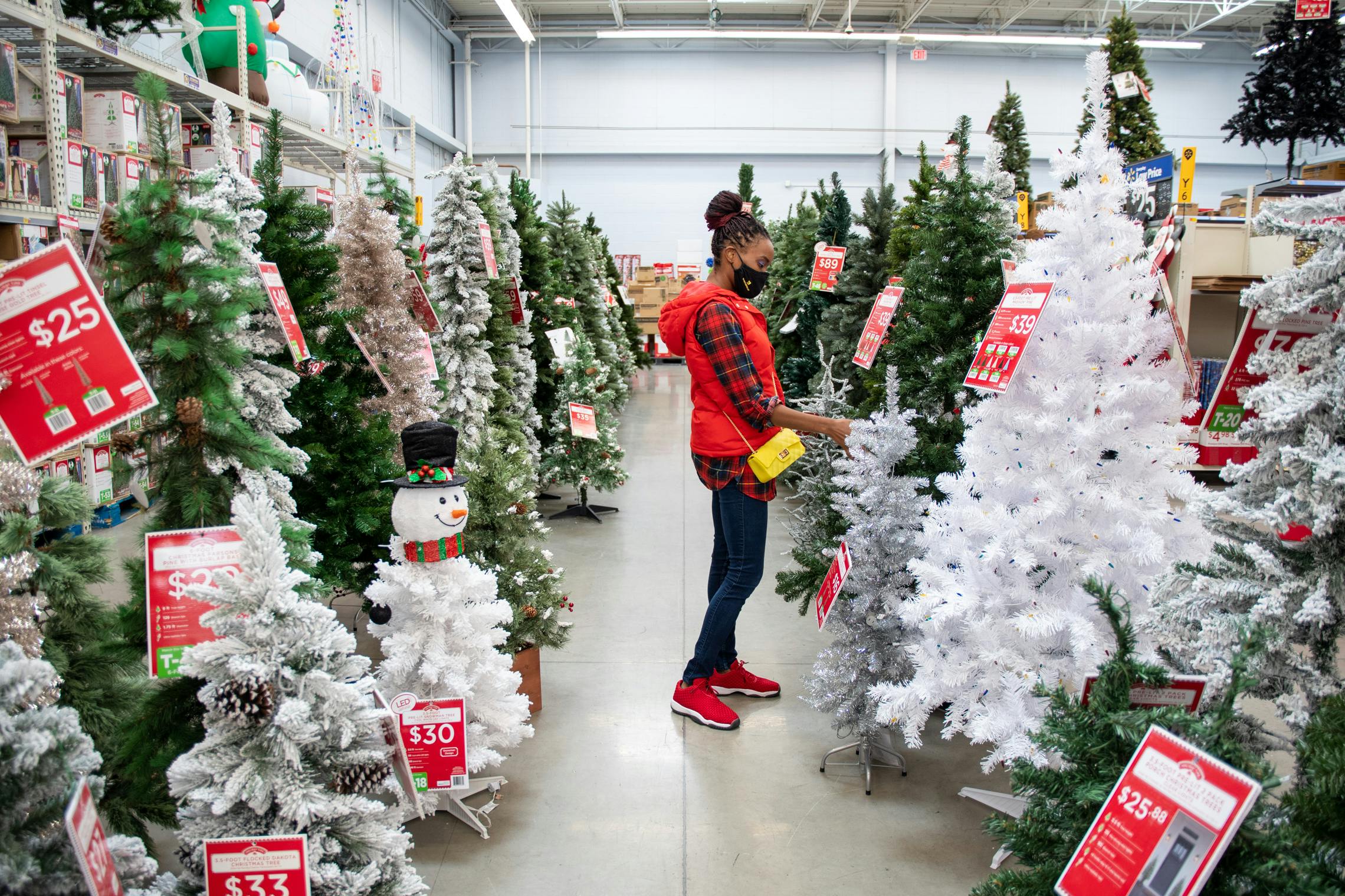 15 Artificial Christmas Trees Under 150 The Krazy Coupon Lady