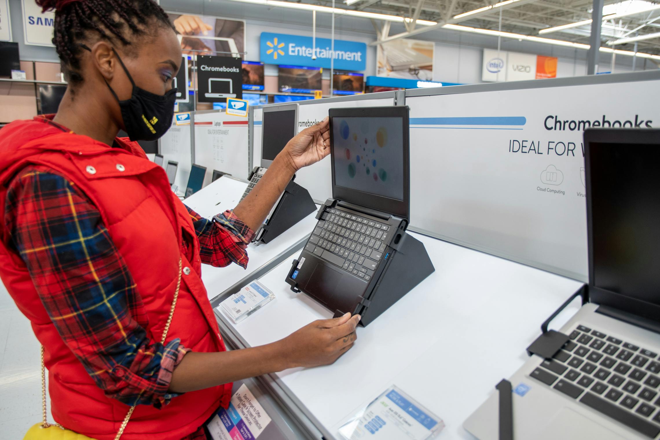 11/11 Shopping: Veterans Day/Singles Day Sales at Walmart, Macy's & AliBaba