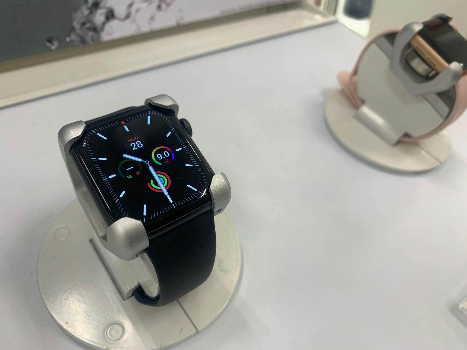 Apple Watch 3, Only $113.99 at Target 