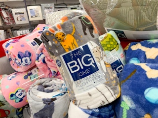 kohls black friday the big one plush throw 2020 14 1605895991 1605895991