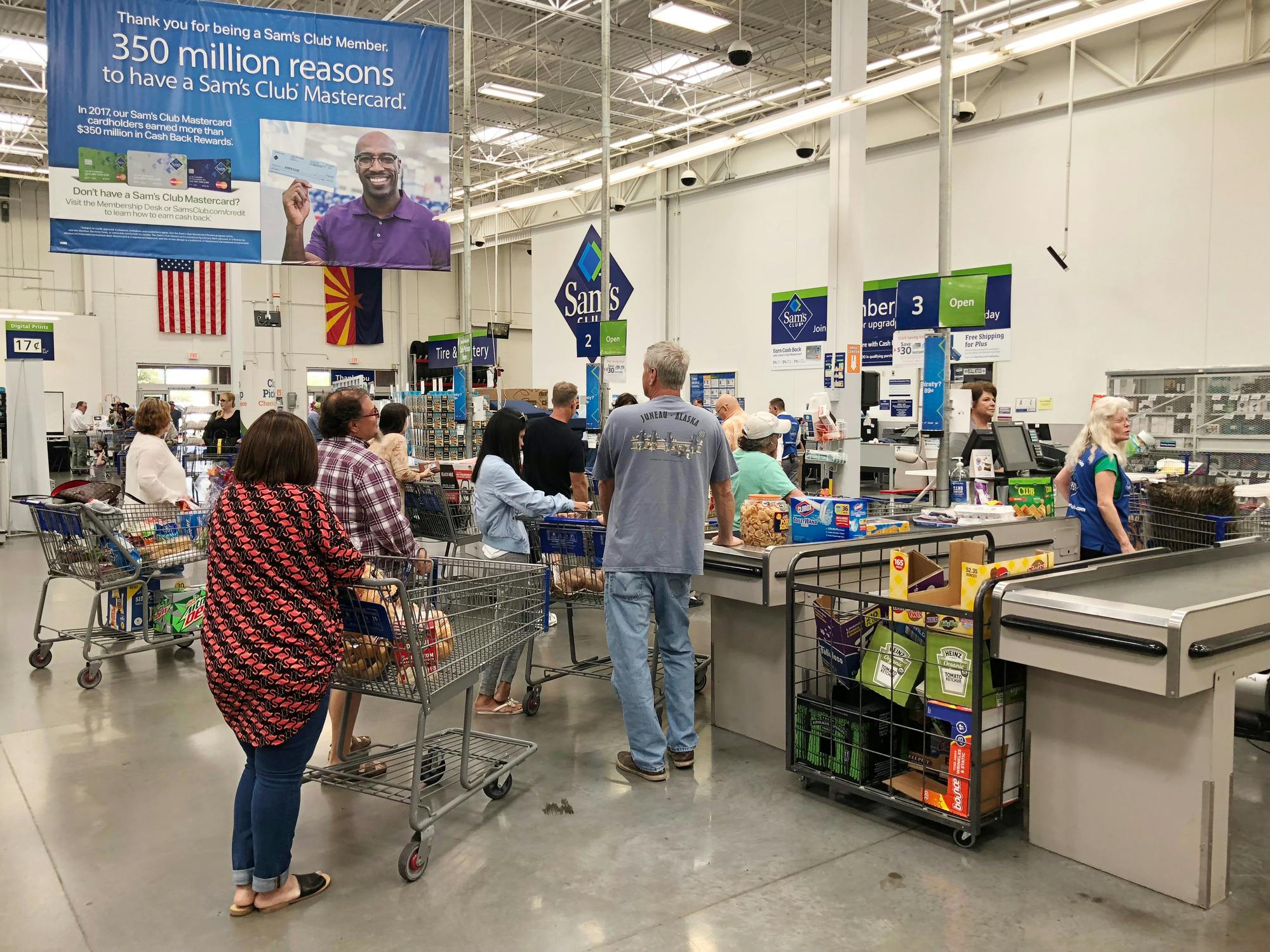 Does Sam’s Club Do Eye Exams In 2022? (Your Full Guide)