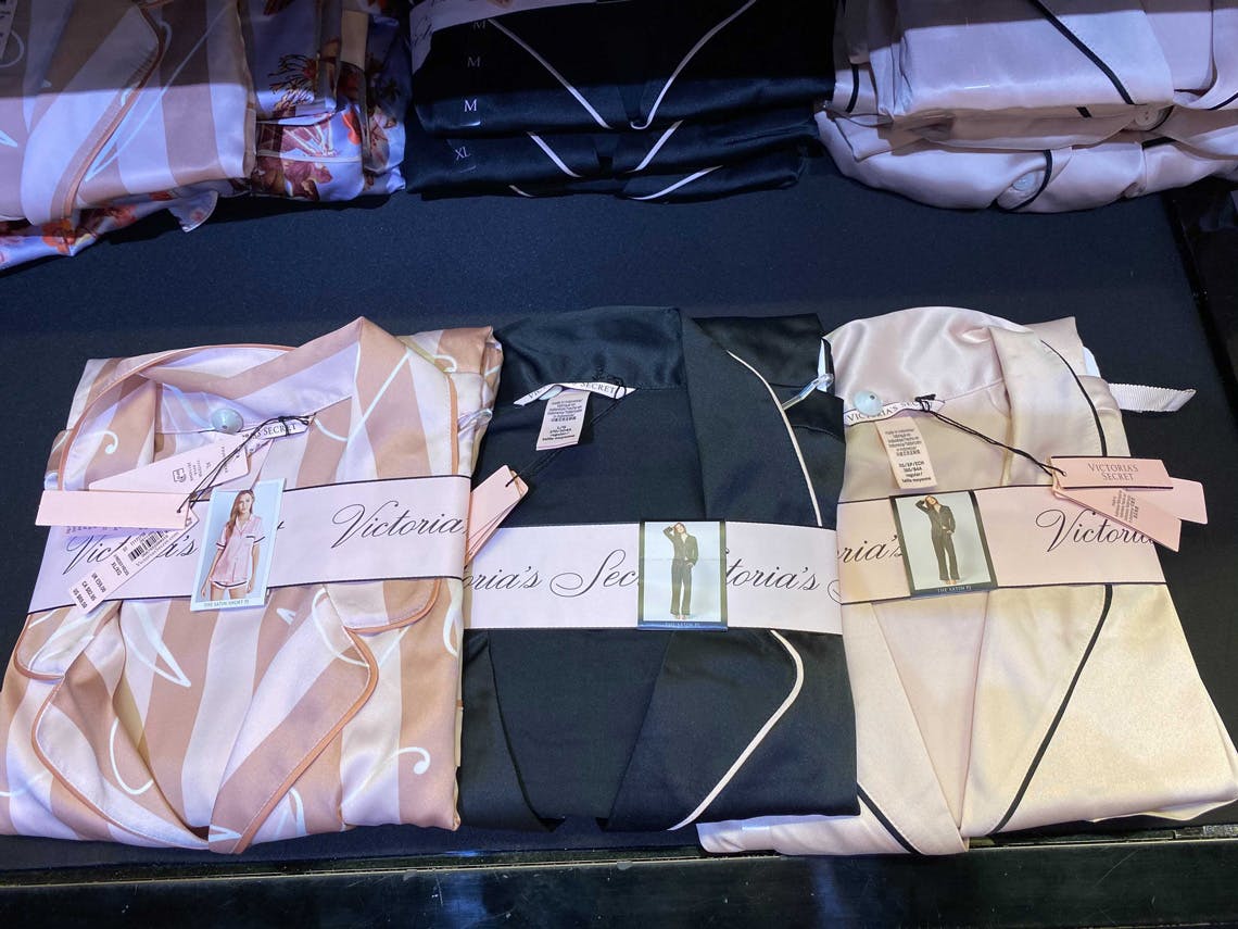 victorias-secret-black-friday-2020-pajama-sets