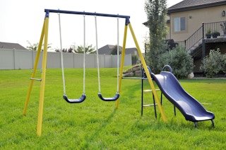 walmart-sportspower-swing-set-111220