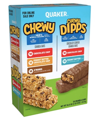 A pack of Quaker Chewy bars on a white background.