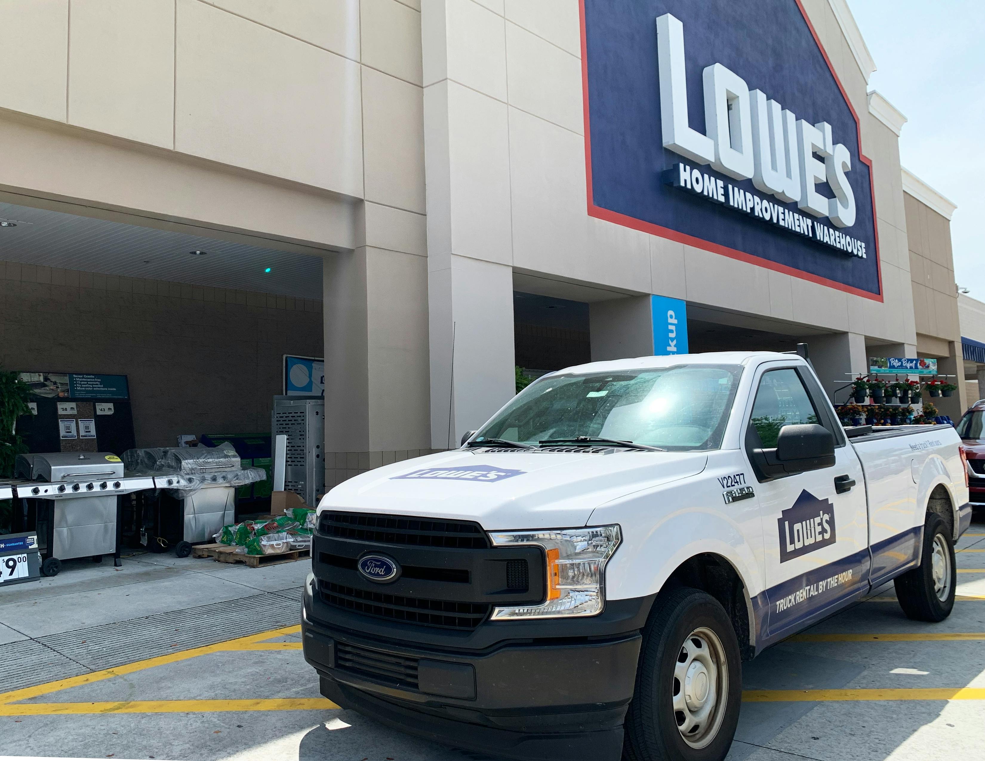 Lowe's rental truck in front of Lowe's store