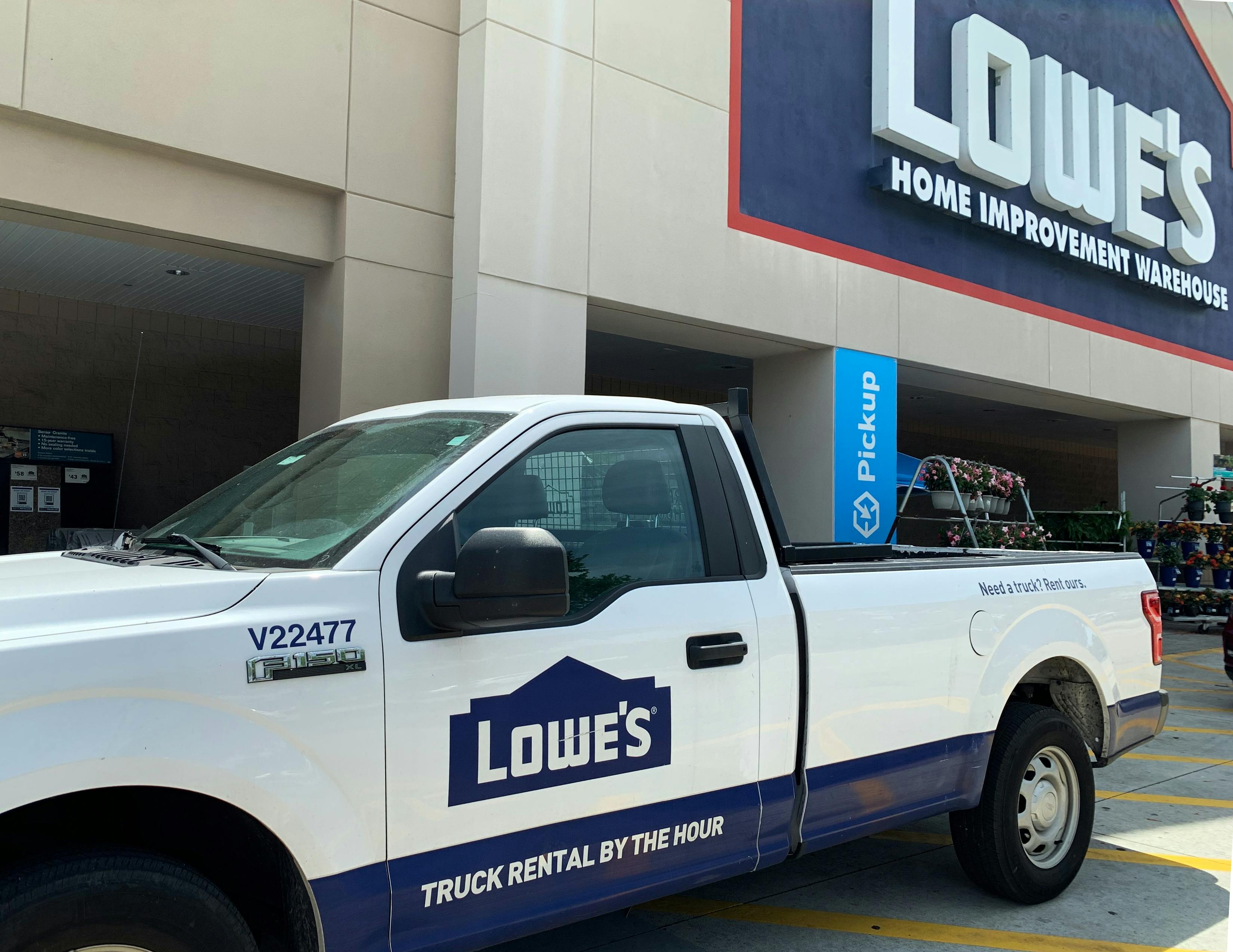 Lowe's rental truck parked infront of Lowe's store