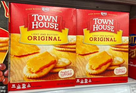 2 Boxes of Kellogg's Town House Crackers
