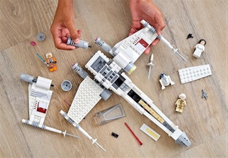 amazon-lego-star-wars-luke-skywalker's-x-wing-fighter
