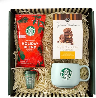 amazon-starbucks-holiday-gft-box