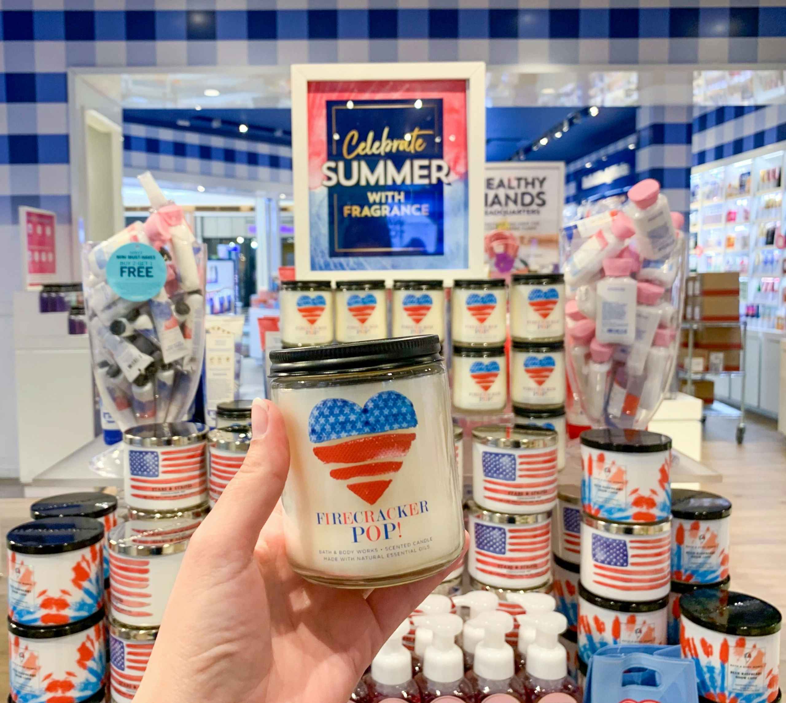 Bath & Body Works patriotic-themed single-wick candle