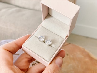 free lulu rose diamond earrings2 1620661441 1620661441