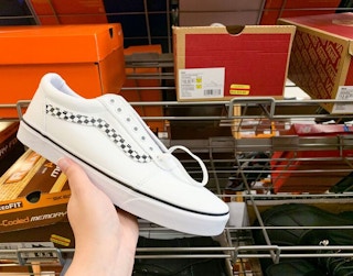kohls vans in stores image 2021 km 1622140244 1622140244