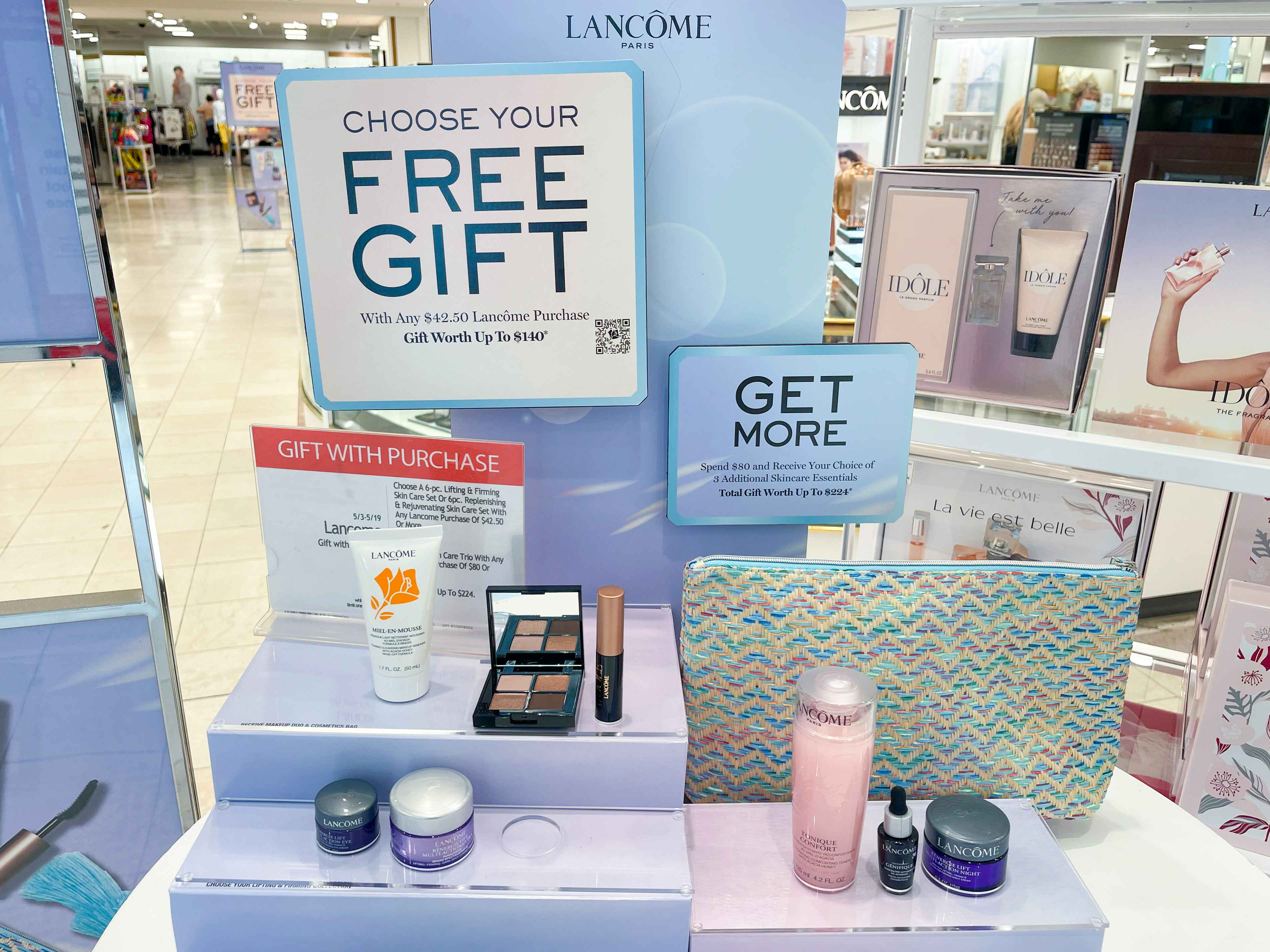 A free cosmetic gift with purchase at Macy's