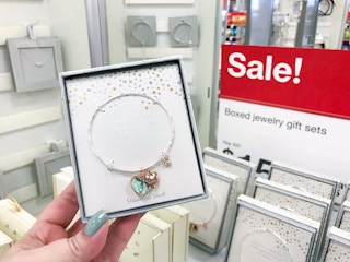 taregt boxed jewelry gift set a 2021 1620401577 1620401577