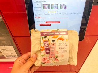 target love beaity planet gift set a 2021 1621088403 1621088403