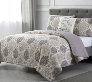 zulily-quilt-set-2021b