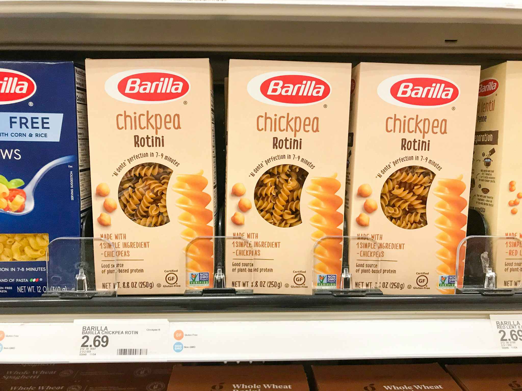 barilla chickpea pasta on a target shelf