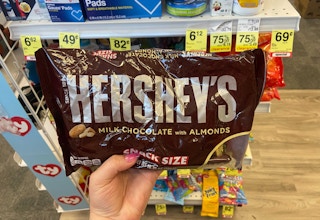 cvs-hershey's-almond-2021