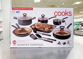 jcpenney cooks 30 pc cookware set 62121a 1624307539 1624307539