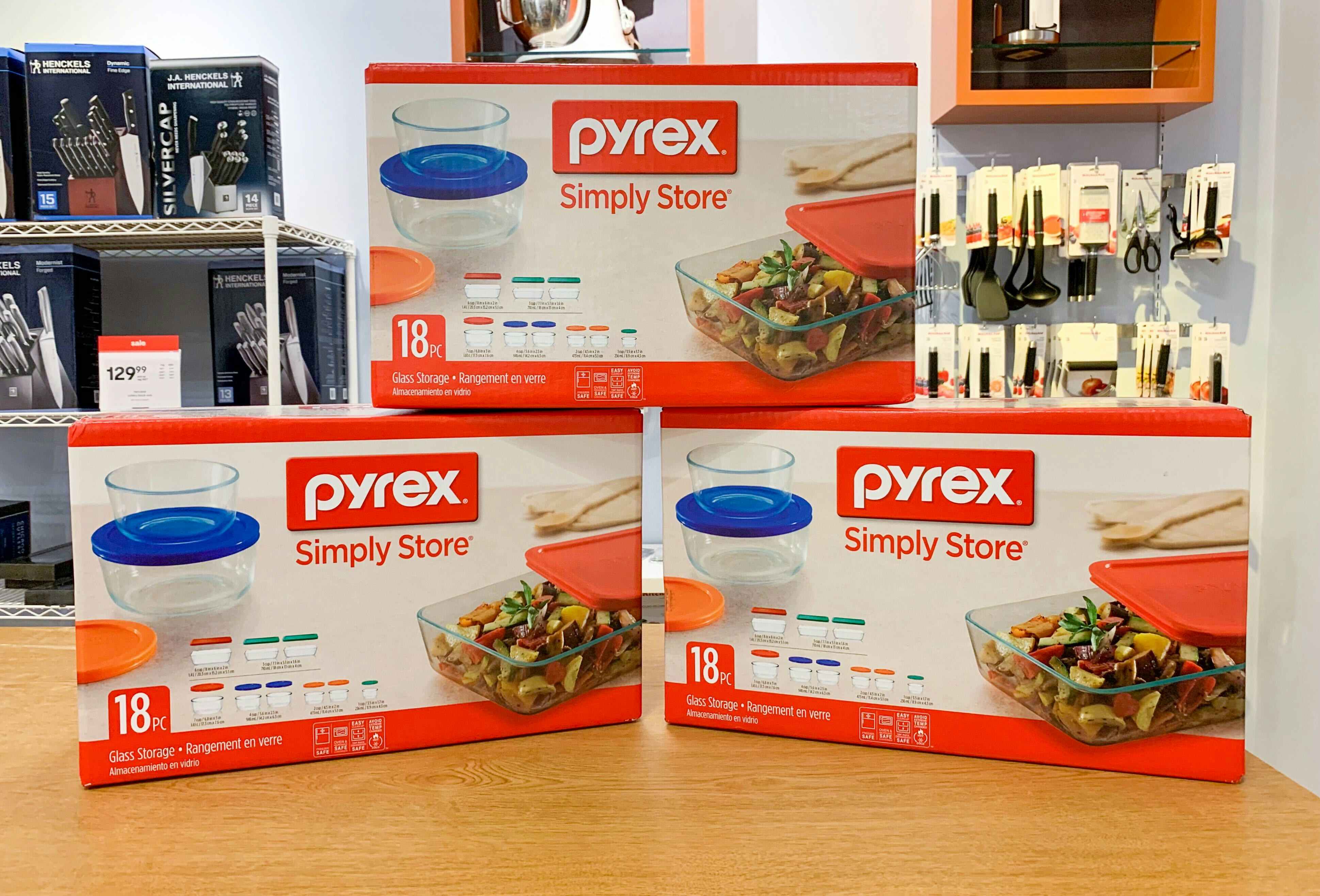 Pyrex glass food storage set