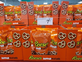 sams club reeses pretzels 2021 sv 1624633666 1624633666