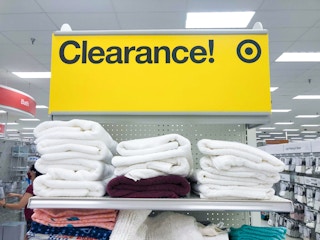 target room essentials bath towel b 2021 1623257421 1623257421