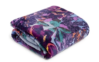 vera-bradley-throw-4