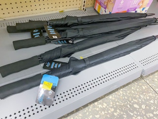 walmart black umbrella 2021 1623947160 1623947160