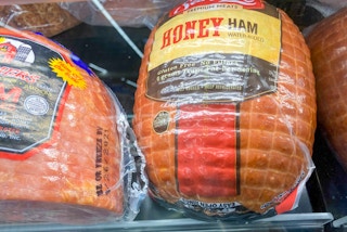sara lee honey ham deli sliced meat in the deli case