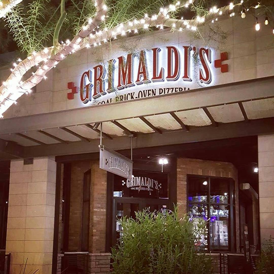 grimaldi's pizza storefront
