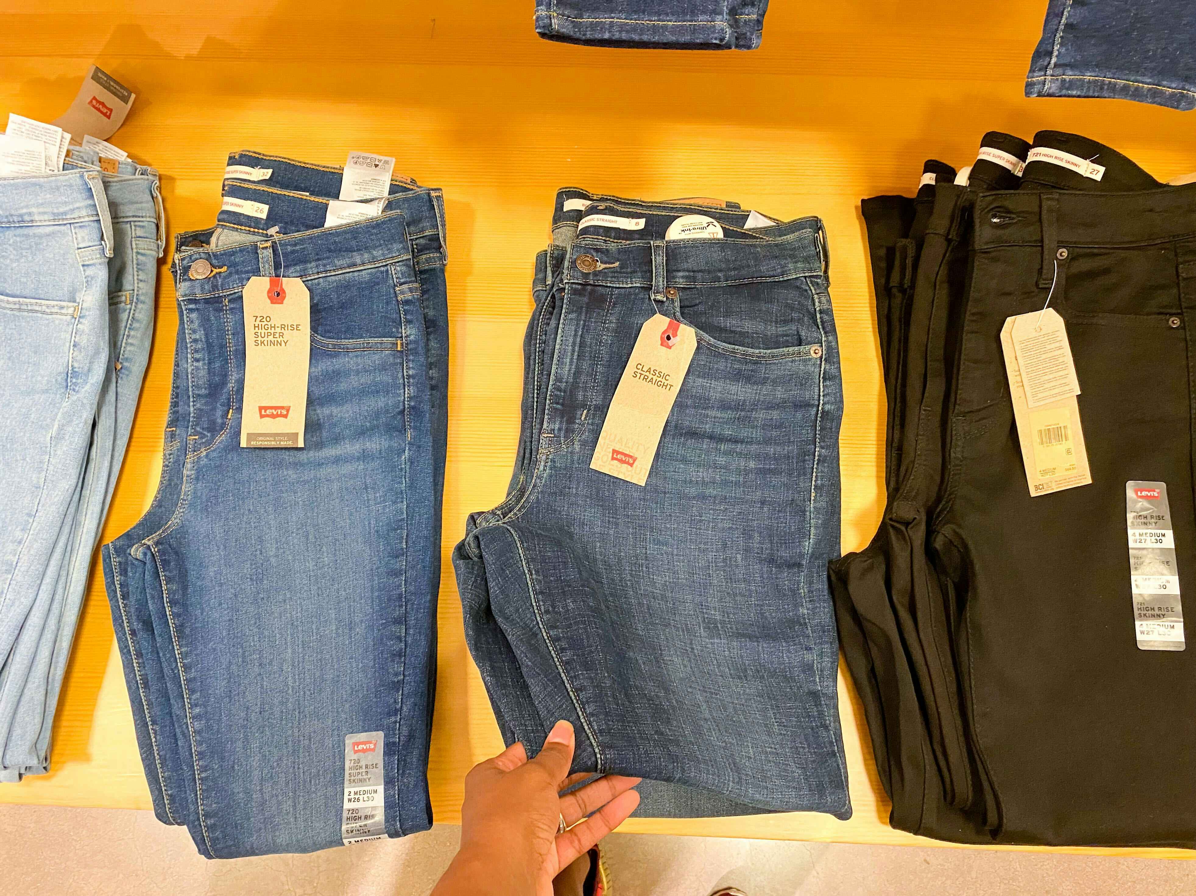 Women's Levi's Jeans