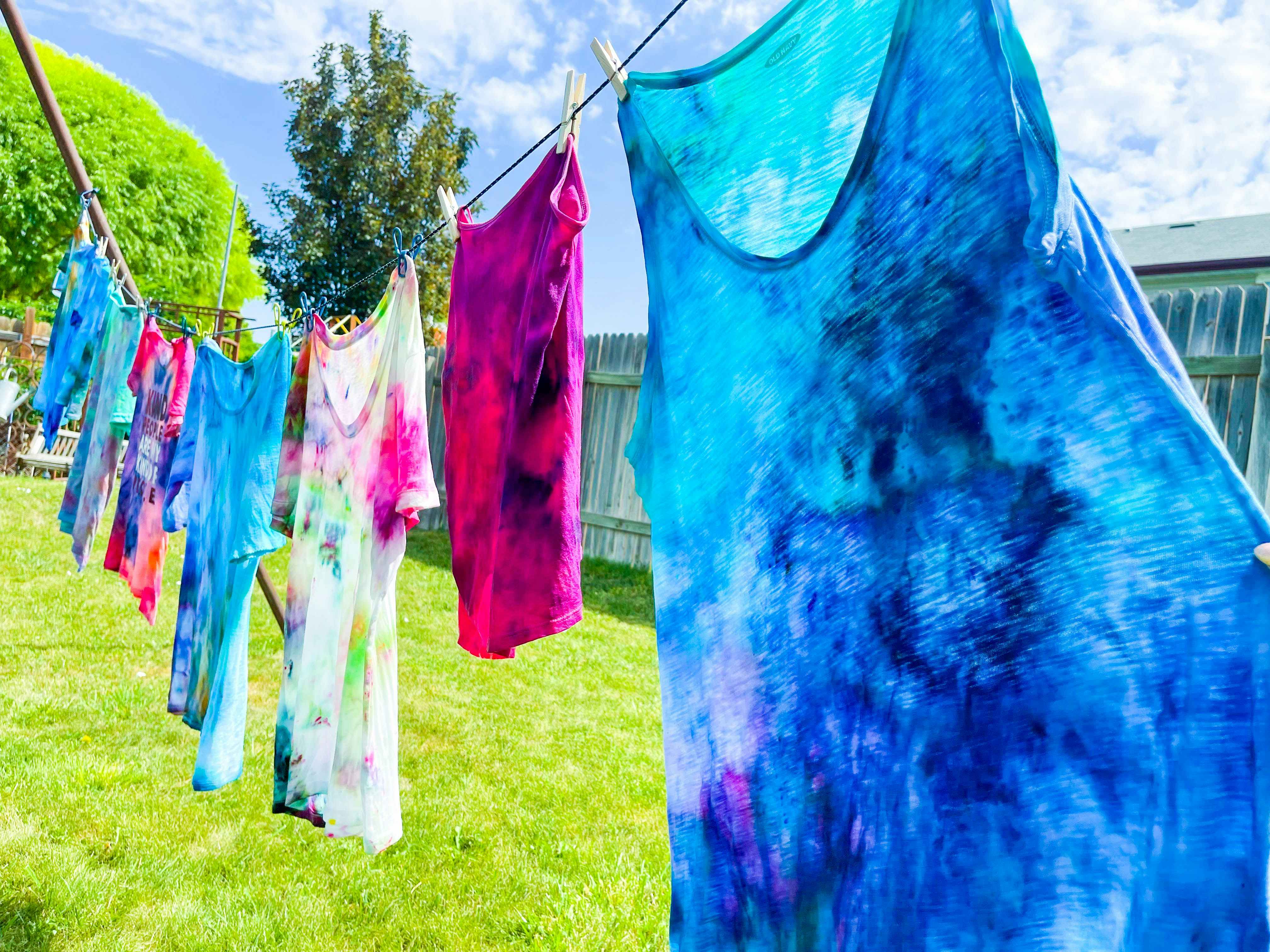 tie dye tops on clothesline
