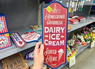 the pioneer woman ice cream sign in clearance aisle