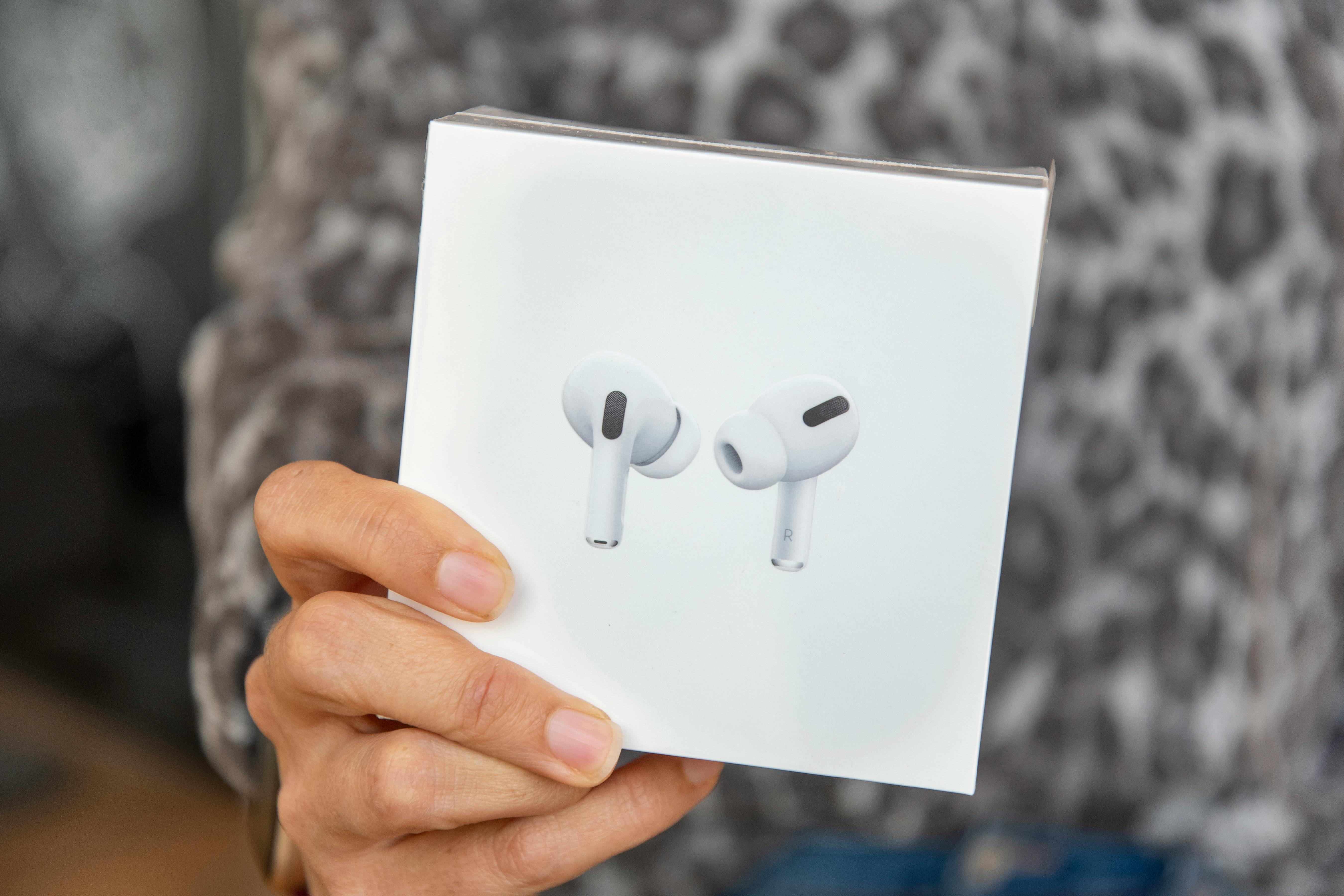 How To Save Nearly $50 On Apple AirPods During Black Friday 2021 - The ...