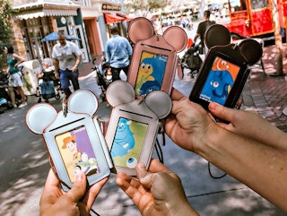 jane-lanyard-minnie-1