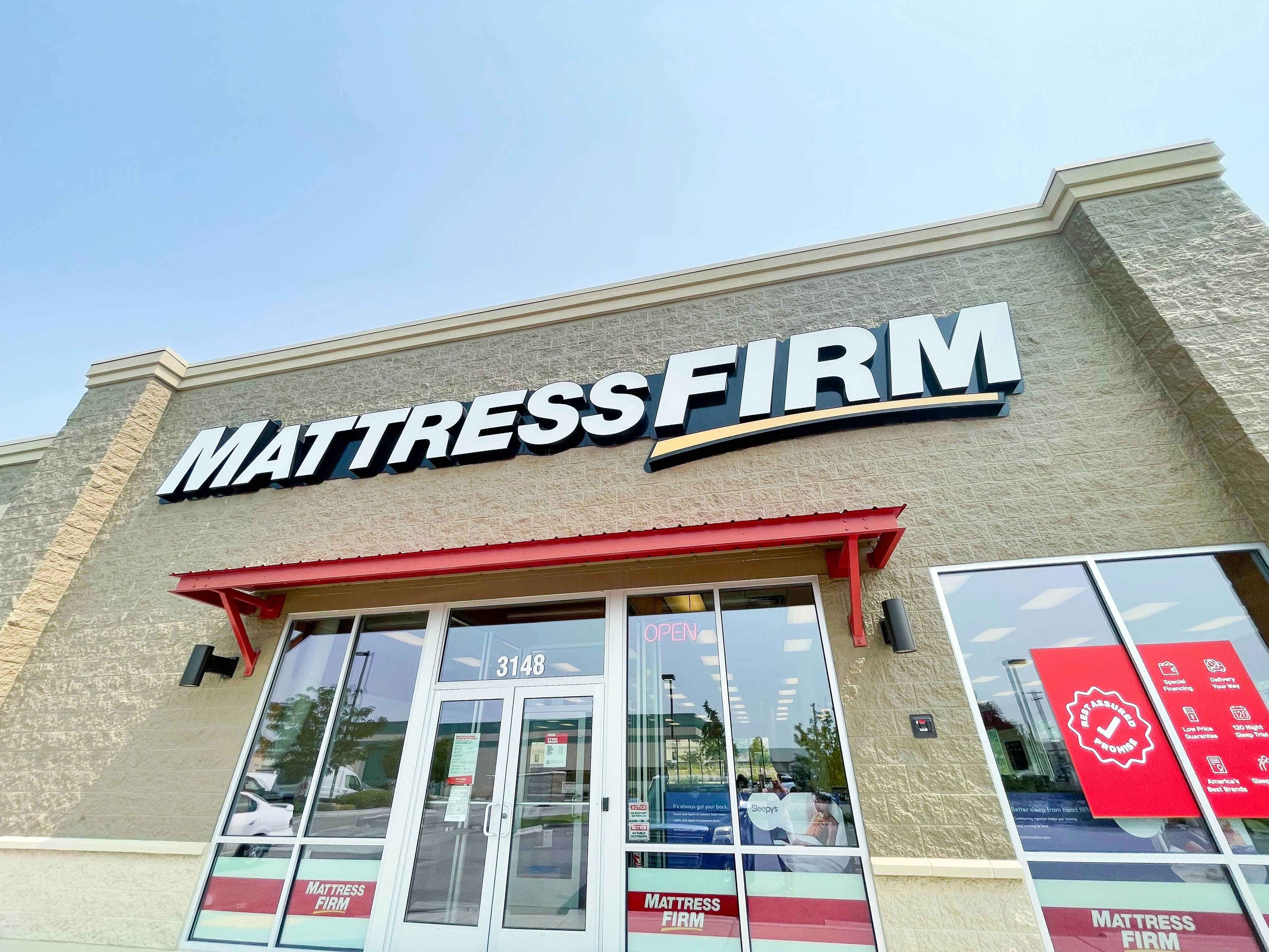 mattress firm store front entrance