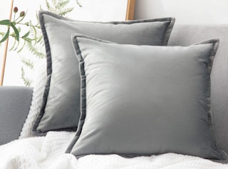 Budsure Velvet Pillow Covers