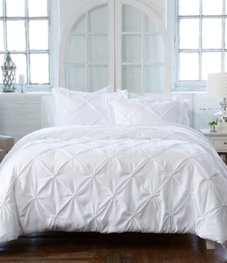 zulily Great Bay Home Pintuck Duvet Cover Set stock image 2021