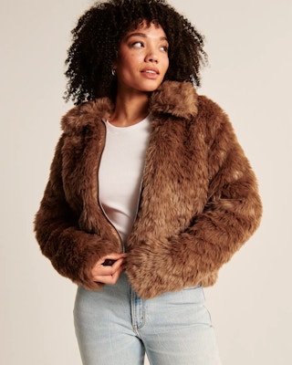 abercrombie-womens-faux-fur-coat-092021
