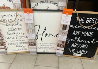 aldi fall signs 2021 th 1 1632329733 1632329734