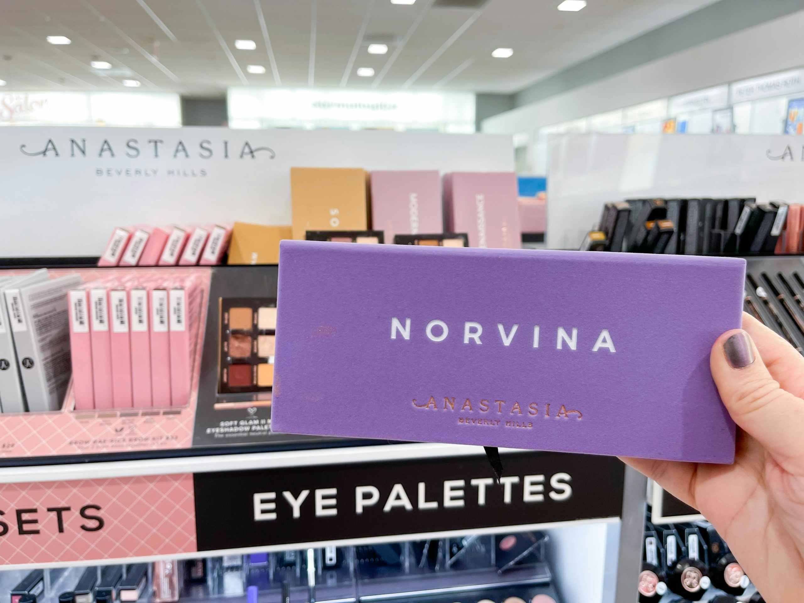 anastasia norvina eyeshadow palette