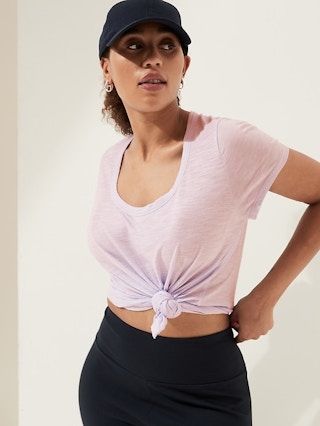 woman wearing t-shirt