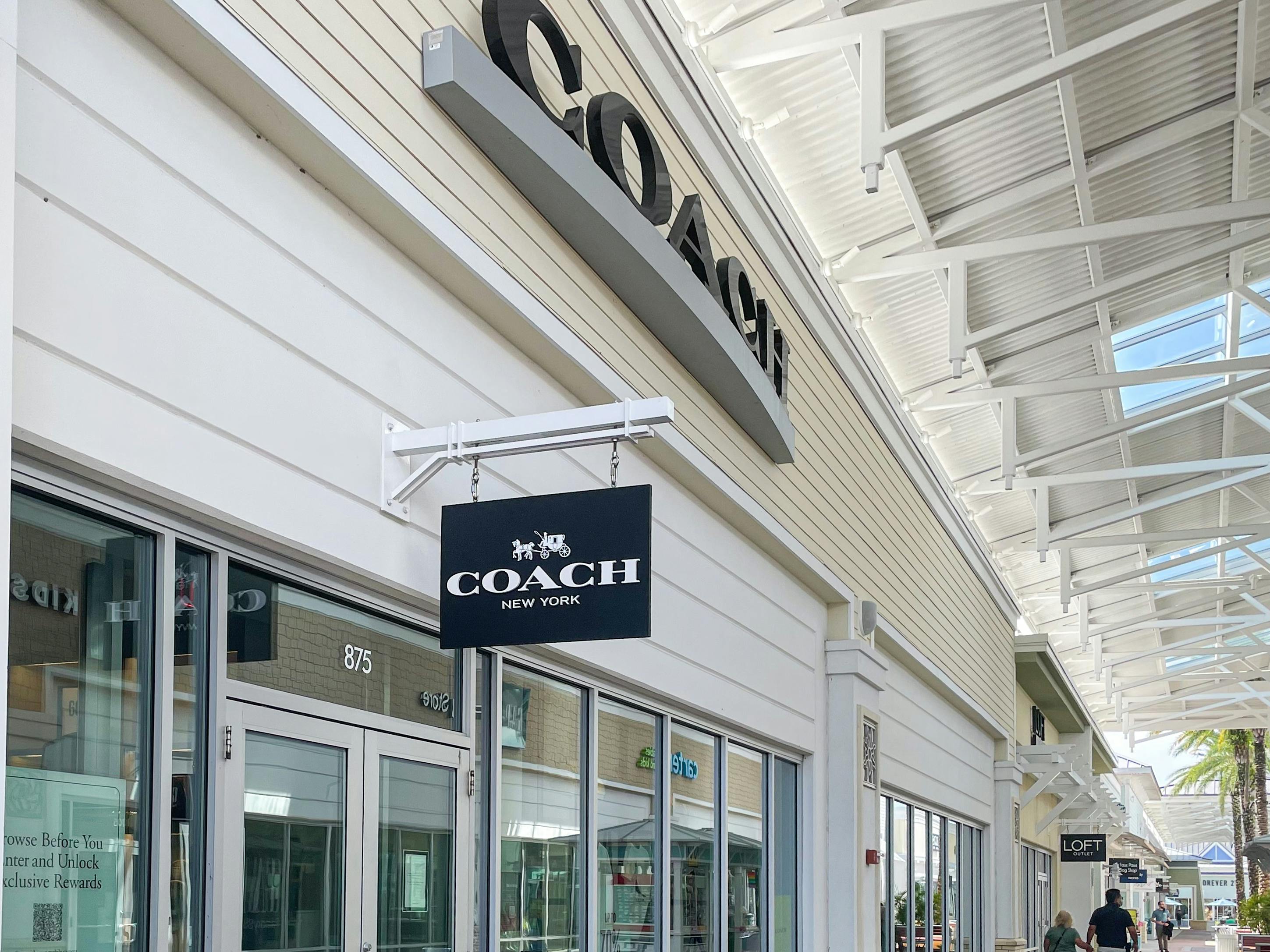 Coach Outlet at Orlando Vineland Premium Outlets® - A Shopping Center in  Orlando, FL - A Simon Property